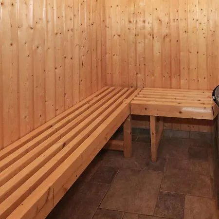 Holiday home 10 Person In *