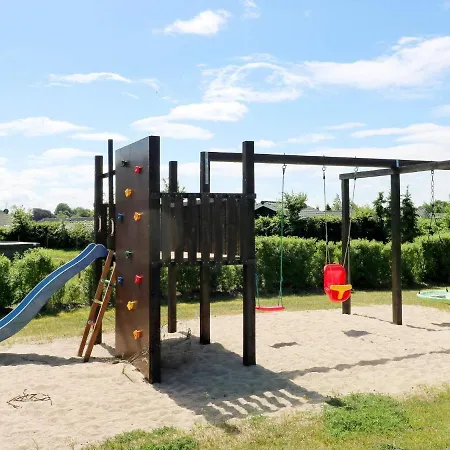Prázdninový dům 10 Person In *