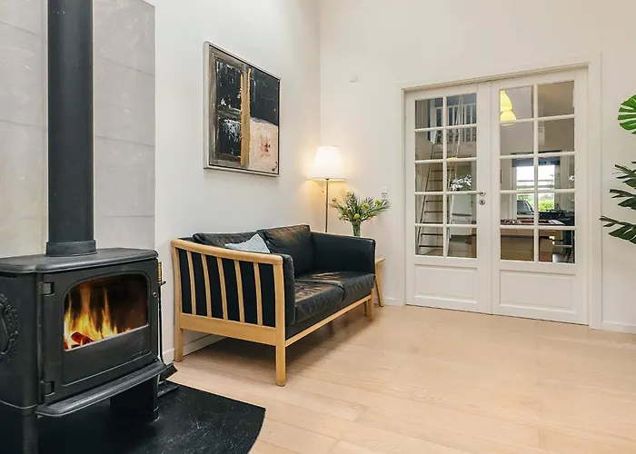 10 Person In * Hadsund