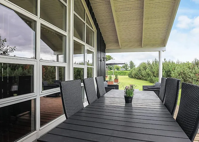 Semesterbostad 10 Person In