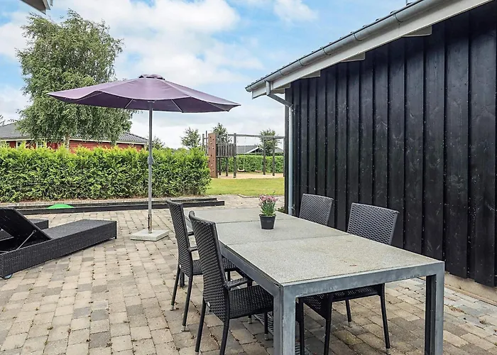 10 Person In Hadsund