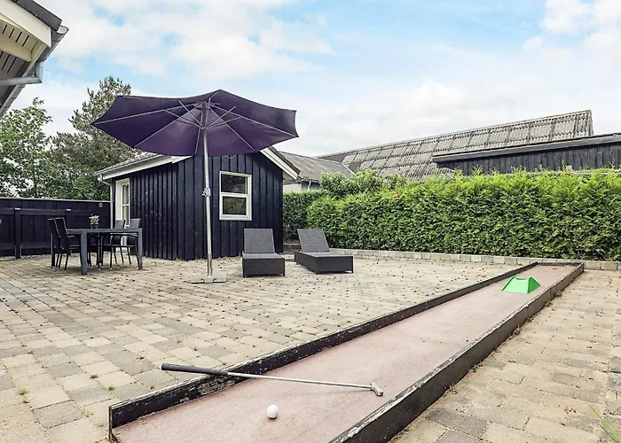 10 Person In * Hadsund