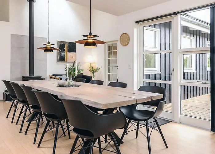 10 Person In Semesterbostad Hadsund