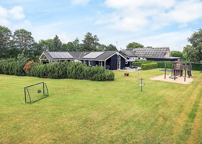 Semesterbostad 10 Person In