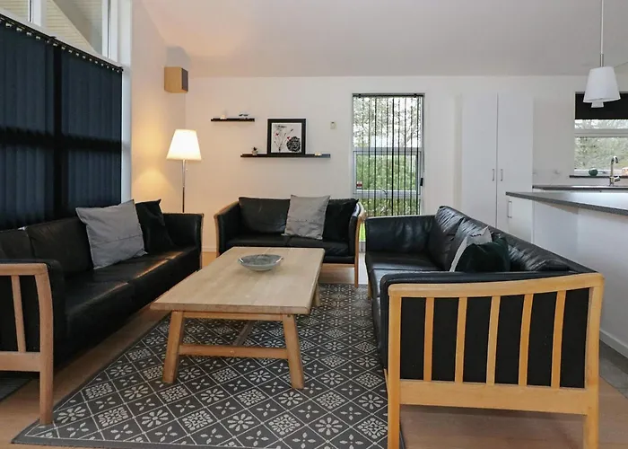 10 Person In Semesterbostad Hadsund