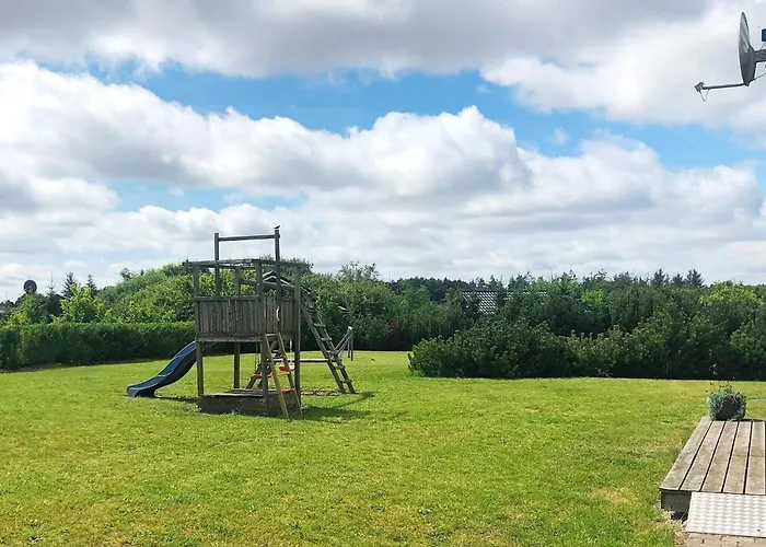 10 Person In Semesterbostad